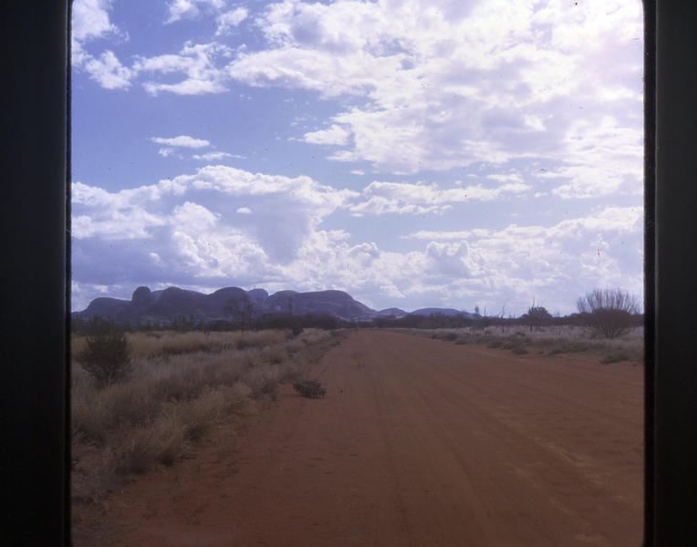 Road to Olgas 1